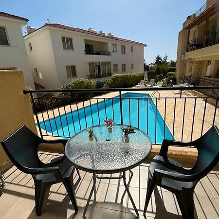 The Holiday Flat, Gateway To Desired Experiences Peyia Exterior photo